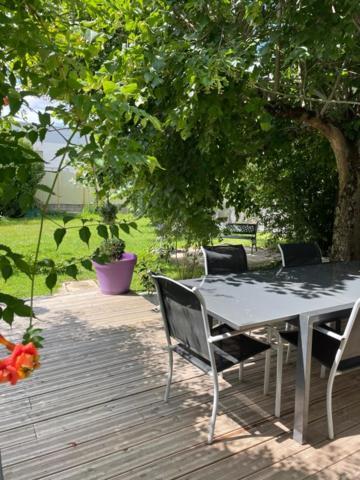 Maison 4 Chambres Jardin Et Parking Déols 外观 照片