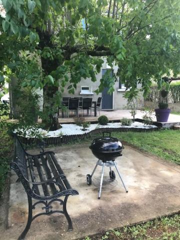 Maison 4 Chambres Jardin Et Parking Déols 外观 照片